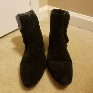 Men's sz 10 Fashion faux suede ankle western boots